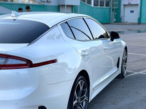 2019 Kia Stinger I, белый - вид 2
