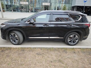 2019 Hyundai Santa Fe IV, чёрный, 2690000 рублей, вид 5