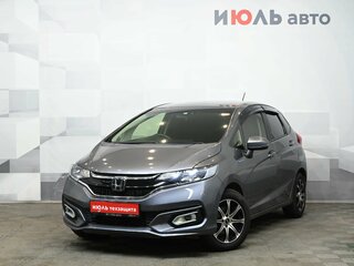 2018 Honda Fit III Рестайлинг, серый, 1100000 рублей, вид 1