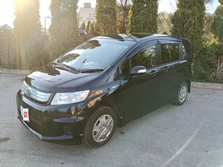 2012 Honda Freed Spike I Рестайлинг, чёрный, 890000 рублей, вид 3