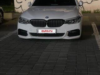 2019 BMW 5 серии 530i VII (G30/G31/G38), белый, 4000000 рублей, вид 2