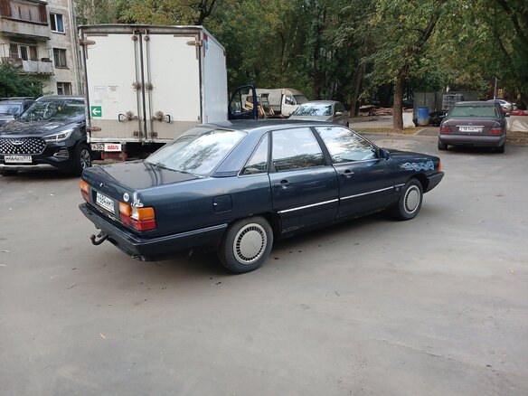 1987 Audi 100 III (C3), синий, 180000 рублей - вид 8
