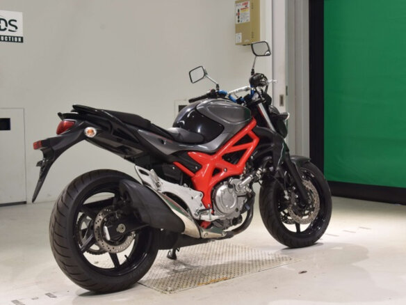 2014 Suzuki SFV 650 Gladius, чёрный, 365000 рублей - вид 4
