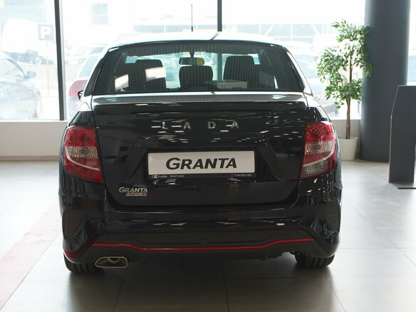 2026 Lada (ВАЗ) Granta Sport I Рестайлинг, чёрный, 1540000 рублей - вид 3