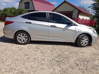 2011 Hyundai Solaris I, серый, 720000 рублей, вид 4
