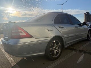 2001 Mercedes-Benz C-Класс 180 II (W203), серебристый, 450000 рублей, вид 4