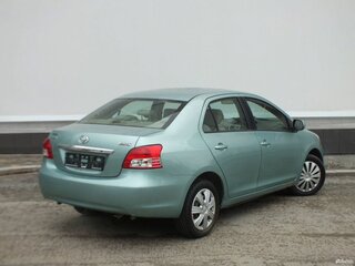 2008 Toyota Yaris II, зелёный, 499000 рублей, вид 3
