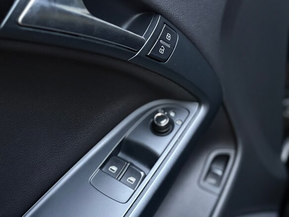 2010 Audi A5 I (8T), чёрный, 1300000 рублей - вид 18