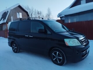 2006 Toyota Noah I (R60), чёрный, 1100000 рублей, вид 2