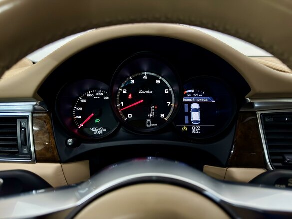 2014 Porsche Macan Turbo I, коричневый, 3750000 рублей - вид 16