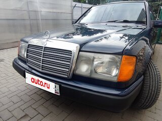 1989 Mercedes-Benz W124 230 4-speed, синий, 530000 рублей, вид 1