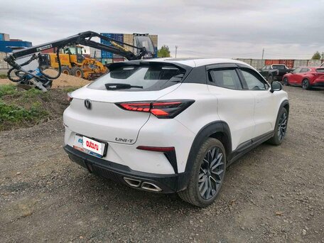 2024 Changan UNI-T I, белый, 1820800 рублей, вид 3