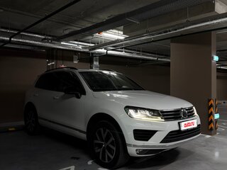 2017 Volkswagen Touareg II Рестайлинг, белый, 3150000 рублей, вид 3