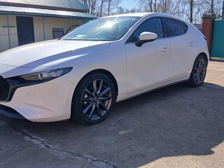 2019 Mazda 3 IV (BP), белый, 1800000 рублей, вид 1