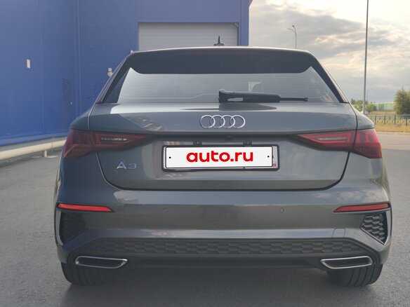 2021 Audi A3 Sportback 35 TFSI IV (8Y), серый, 2450000 рублей - вид 3