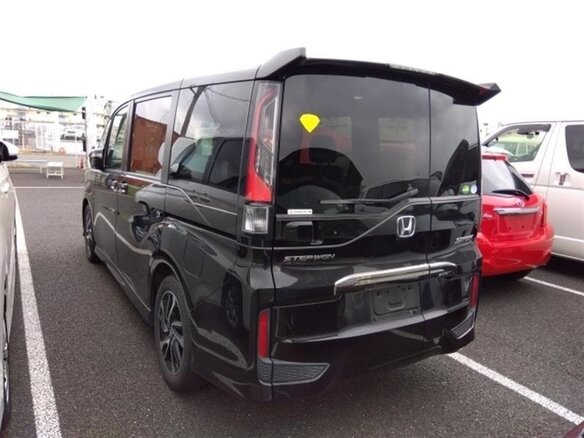 2017 Honda Stepwgn Spada V Рестайлинг, чёрный, 2390000 рублей - вид 10