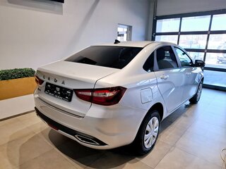 2026 Lada (ВАЗ) Vesta I Рестайлинг (NG), серебристый, 1771500 рублей, вид 3