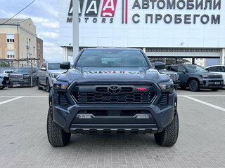 Toyota Tacoma IV