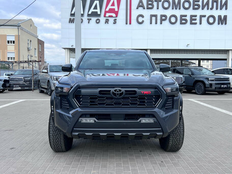 Toyota Tacoma IV