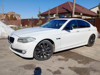2010 BMW 5 серии 523i VI (F10/F11/F07), белый, 1500000 рублей, вид 1