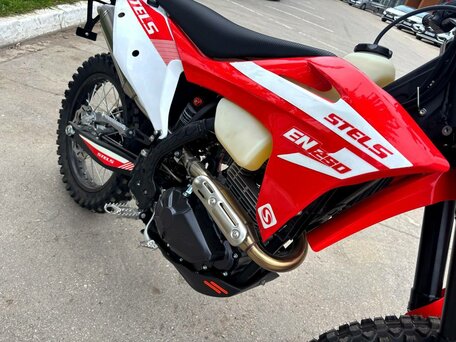 2026 Stels 250 Enduro, красный, 164000 рублей, вид 4