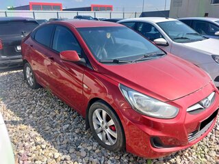 2014 Hyundai Solaris I, красный, 580000 рублей, вид 2