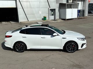 2019 Kia Optima IV Рестайлинг, белый, 1890000 рублей, вид 5