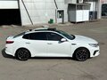 2019 Kia Optima IV Рестайлинг, белый, 1990000 рублей - вид 4