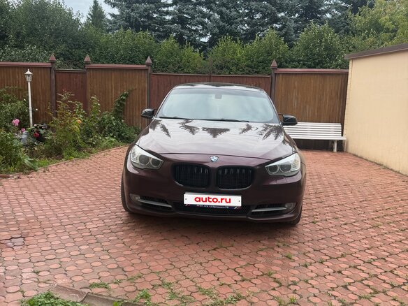 2010 BMW 5 серии Gran Turismo 535i VI (F10/F11/F07), пурпурный, 1600000 рублей