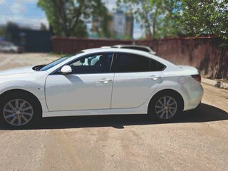 2010 Mazda 6 II (GH) Рестайлинг, белый, 1100000 рублей, вид 3