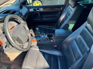 2003 Volkswagen Touareg I, чёрный, 799000 рублей, вид 5