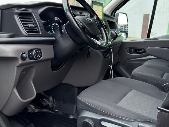2022 Ford Transit, серебристый, 3800000 рублей - вид 7