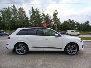 2018 Audi Q7 II (4M), белый, 3050000 рублей, вид 4