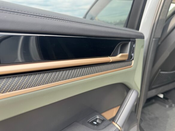 2023 Porsche Cayenne E-Hybrid III Рестайлинг, серый, 16499990 рублей - вид 20