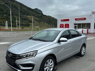 2026 Lada (ВАЗ) Vesta I Рестайлинг (NG), серебристый, 1575000 рублей, вид 1