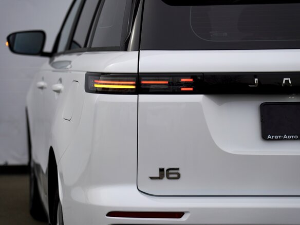 2026 Jaecoo J6, белый - вид 11