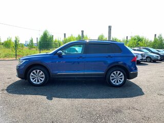 2021 Volkswagen Tiguan II Рестайлинг, синий, 2446000 рублей, вид 2