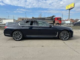 2021 BMW 7 серии Long 730Ld xDrive VI (G11/G12) Рестайлинг, синий, 5200000 рублей, вид 5