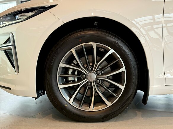 2026 Geely Preface I, белый, 3329990 рублей - вид 9