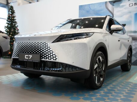 Omoda C7