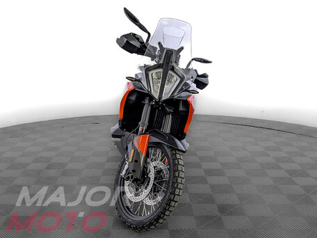 2026 KTM 790 Adventure, оранжевый, 1390000 рублей, вид 3