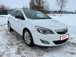 2011 Opel Astra J, белый, 710000 рублей, вид 3