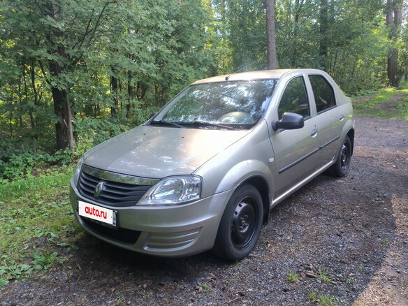 2011 Renault Logan I Рестайлинг, бежевый, 500000 рублей