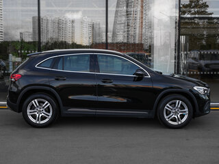 2020 Mercedes-Benz GLA 200 II (H247), чёрный, 2849000 рублей, вид 4