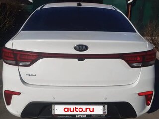 2017 Kia Rio IV, белый, 1300000 рублей, вид 2