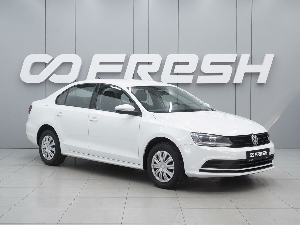 Открыть фотографии: Volkswagen Jetta VI Рестайлинг