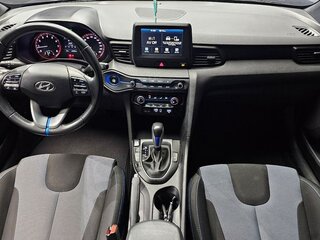 2018 Hyundai Veloster II, серый, 1285000 рублей, вид 5