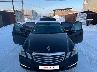 2011 Mercedes-Benz E-Класс 200 7G-Tronic IV (W212, S212, C207), чёрный, 1390000 рублей, вид 4