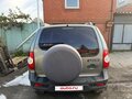 2013 Chevrolet Niva I Рестайлинг, серый, 630000 рублей - вид 2