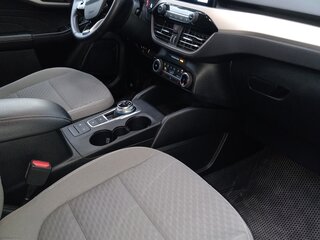2022 Ford Escape IV, чёрный, 1900000 рублей, вид 5